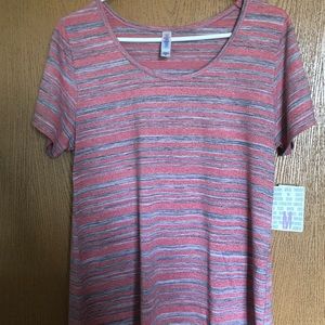 NEW Lularoe classic tee- Med